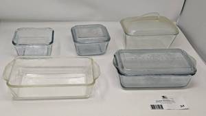 lot 34 image: Vintage Fire King & More Refridgerator Containers and Loaf Pan