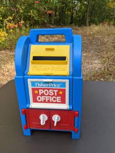 lot 222 image: Vintage 1989 Fisher Price Post Office Mail Box