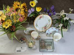 lot 113 image: Flower Lovers Collection-SIlk Flowers, Stained Glass, Fine China & More