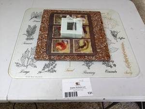 lot 131 image: Beautiful Cutting Boards & Coasters