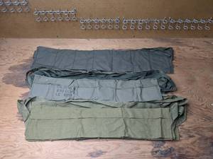 lot 71 image: 15 Vintage Millitary 8 Round Clip Holders
