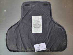 lot 172 image: Safariland Morgan Magnum Textured Body Armor