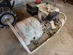 lot 180 image: Fairbanks Ward 2120-240V 60 Hertz Gas Generator- In Working Condition