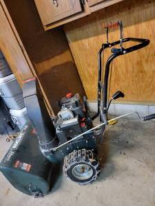 lot 179 image: Craftsman Snow Mower in working condition