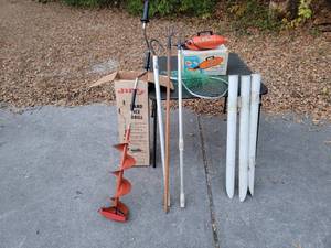 lot 175 image: Fishing Essential Collection