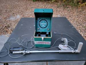 lot 176 image: The Lowrance Vintage Fish-Lo-K-Tor