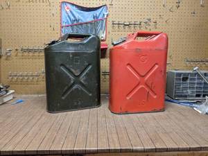 lot 317 image: 2 Gas Cans