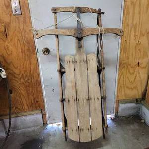 lot 327 image: Wooden Sled