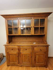 lot 198 image: Wooden Sideboard WIth Glass Door Hutch 64x78x18