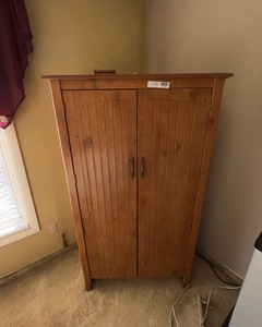 lot 167 image: Cabinet