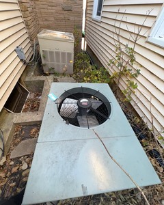 lot 341 image: Home Air Conditioners