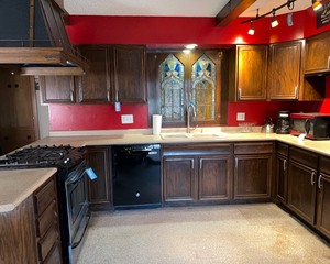 lot 156 image: Kitchen CountersCupboardsSink