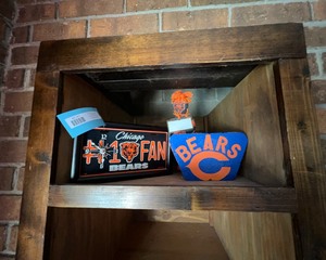 lot 124 image: Chicago Bears