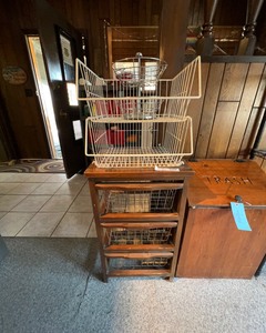 lot 277 image: Produce Stand