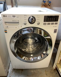 lot 302 image: LG Front Load Washer