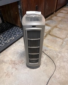 lot 309 image: Portable Electric Heater