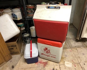 lot 323 image: Coolers