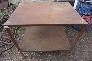 lot 33 image: Metal Welding Table