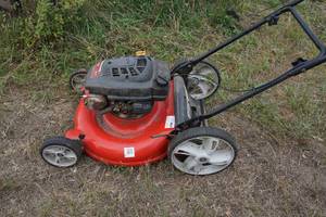lot 34 image: MTD Yard Machines 5 HP 21 Push Lawn Mower