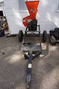 lot 30 image: Done Right Tow Behind 11.5 HP Wood ChipperShredder