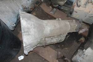 lot 153 image: Turbo 400 2WD Transmission Core