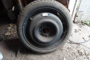 lot 174 image: Goodyear T12570D16 5 Bolt Spare Tire