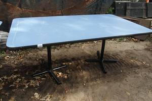 lot 138 image: Heavy Duty Table