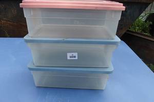 lot 59 image: Plastic Bins with Lids