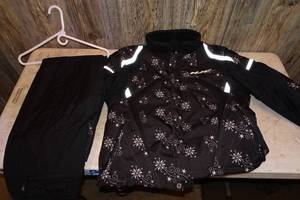 lot 70 image: HJC Snowmobile Jacket and Pants - Womens Large