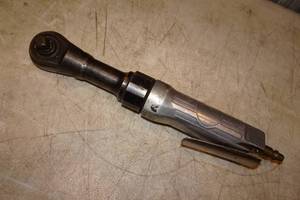 lot 127 image: 38 Drive Air Ratchet