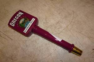 lot 120 image: Oregon Brewing Original Raspberry Wheat Beer Keg Tap Handle