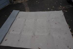 lot 121 image: Heavy Duty Area Rug - 6 x 10