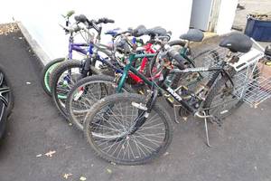 lot 67 image: Bicycles - Huffy, Magna, Kent, Hyper