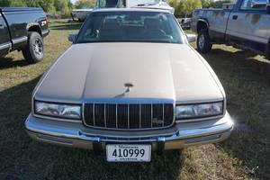 lot 1L image: 1992 Buick Riviera - 54,921 Miles