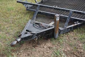 lot 1W image: Tandem Axle Heavy Duty Trailer