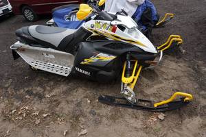 lot 1AA image: 2008 Yamaha FX Nitro 1049cc Special Edition Snowmobile