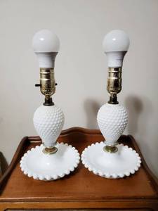lot 100 image: Pair of Hob Nail Milk Glass Lamps Bases