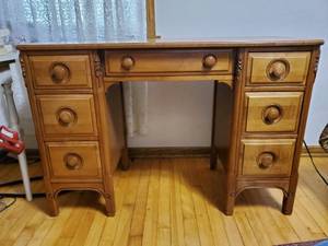 lot 119 image: Vintage Wooden Desk