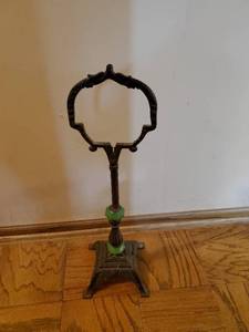 lot 208 image: Vintage Ashtray Stand