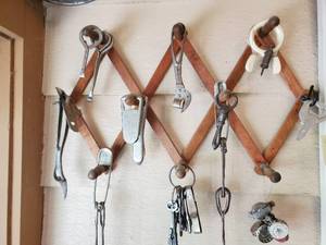 lot 244 image: Can Openers