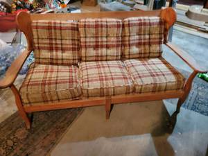lot 250 image: Vintage Couch