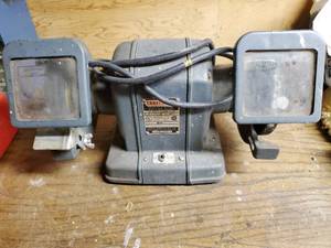 lot 263 image: Bench Grinder