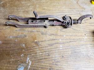 lot 270 image: Tire Tool