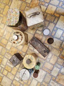 lot 29 image: Vintage Tins