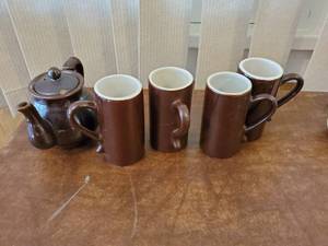 lot 32 image: Japanese Tea Set