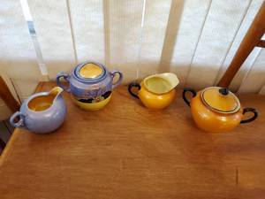 lot 38 image: Lusterware