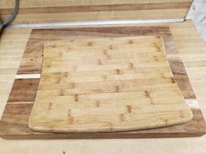lot 56 image: Cutting Boards