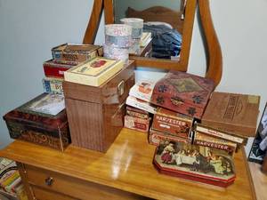lot 178 image: Collection of Old Bins
