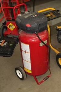 lot 306 image: Coleman Powermate 15-Gallon 95-125-PSI 5.5-hp Premium Air Compressor