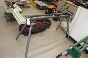 lot 316 image: Collapsible Saw Stand